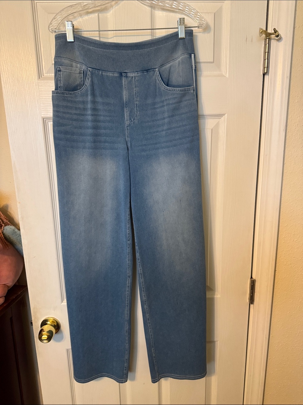 HALARA Light Wash Blue Straight-Leg Pull-On Jeans
